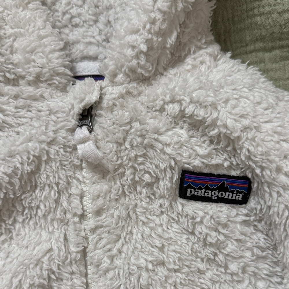 Patagonia Birch White Fleece Hoodie with Bear Ears - Picture 3 of 7